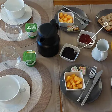 Maison Puygaud Bed & Breakfast *